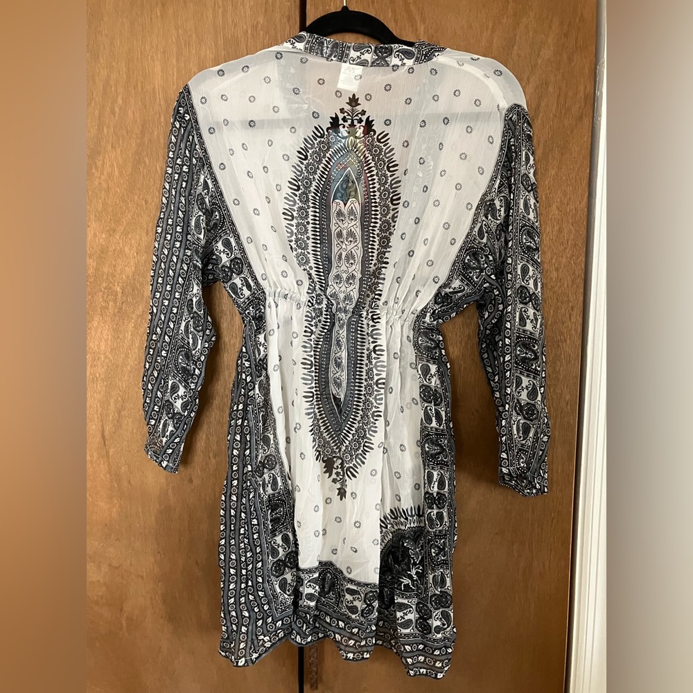 NWT Beach Coverup - Picture 3 of 3